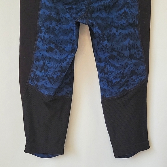 Athleta Blue Dabble Be Free Knicker Capri Leggings Size XS - Picture 6 of 15
